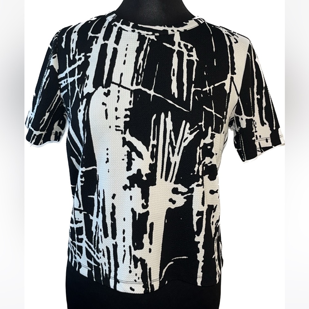 Forever 21 womens short sleeve top size large